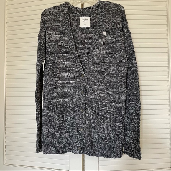 NWNT Abercrombie & Fitch Knit Cardigan Grey Size S